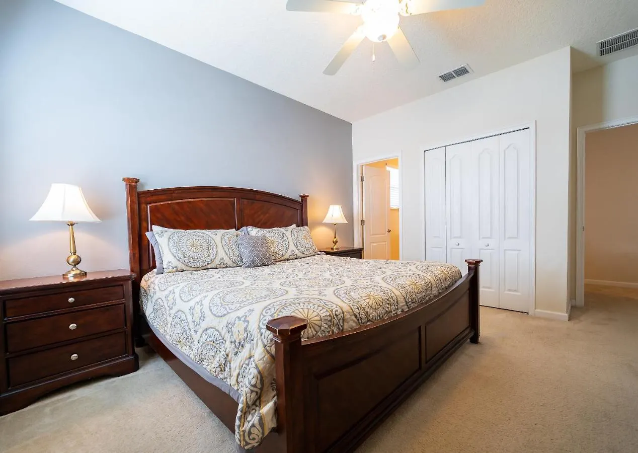4369Ac- Lakeview Retreat Davenport USA